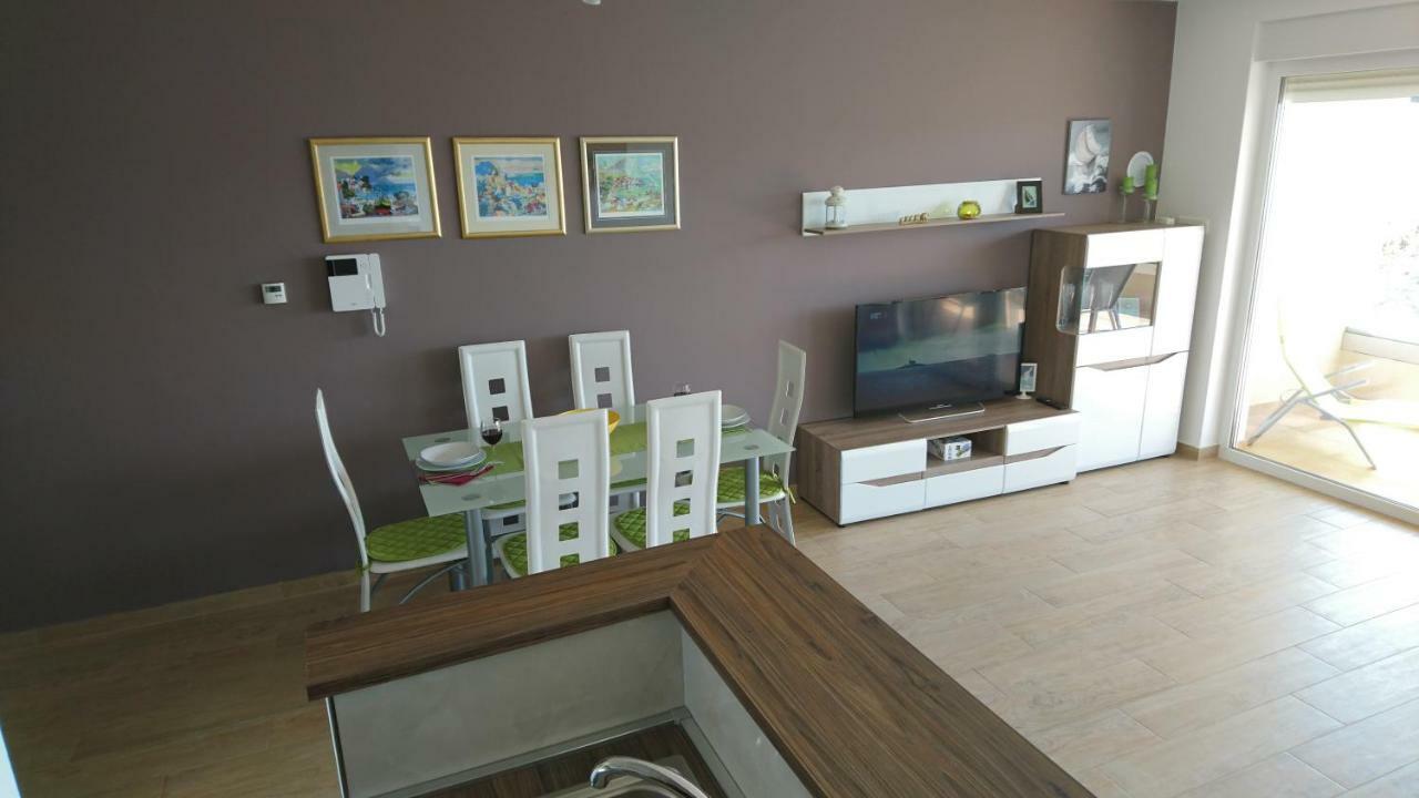 Luxury Apartments Sikiric With Fantastic View On The Sea Bibinje Exterior photo